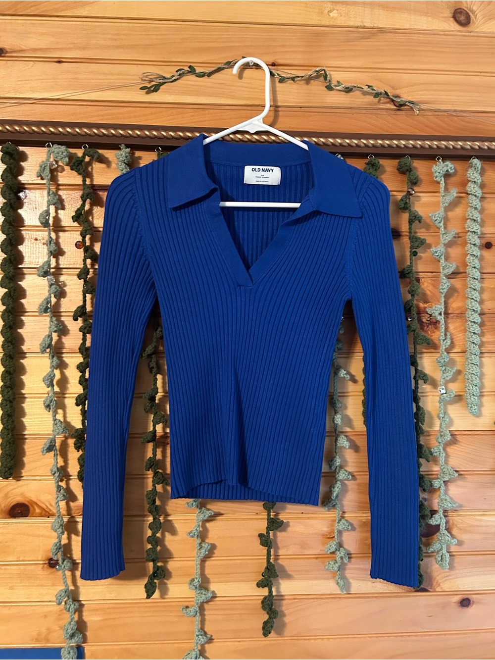 Old Navy Preppy Long-Sleeve V-Neck Sweater